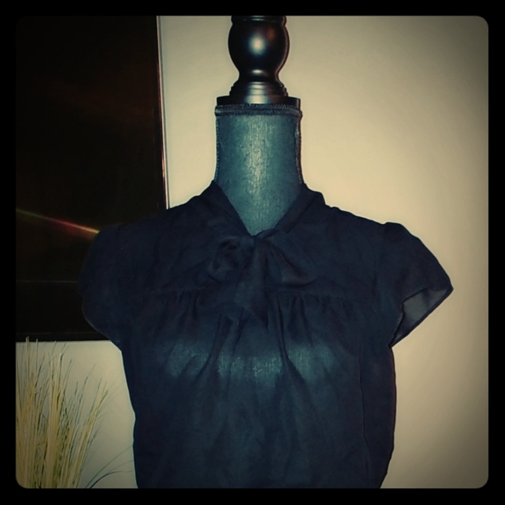 SHEER BLACK BLOUSE - SIZE/SMALL